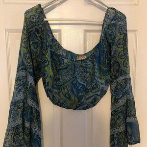 Never Worn! SOHO Village Wear, Medium Midriff Top with blue & green design!